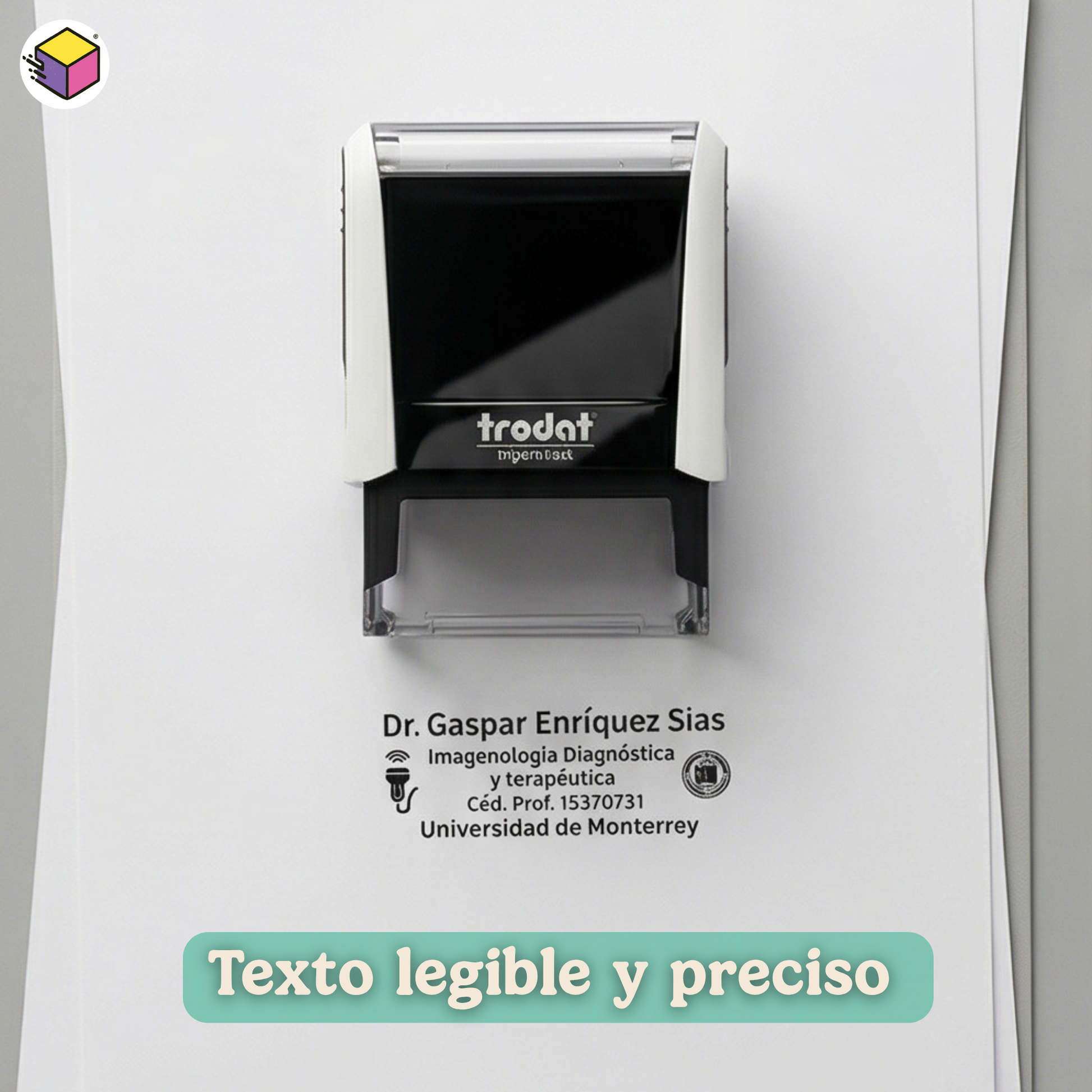 Ejemplo de personalización profesional en sello médico Trodat con datos completos y logotipo institucional